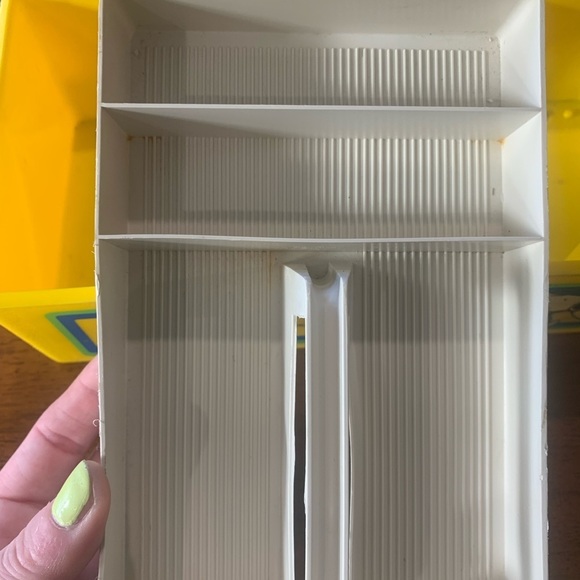 SNOOPY Catch ‘Em Tackle Box Used Great Condtion Peanuts Zebco - Picture 13 of 17